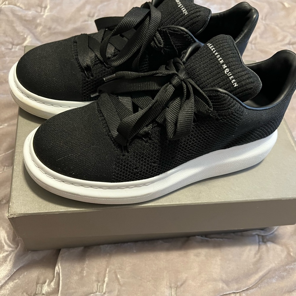 Gently Worn, Mint Condition Alexander Mcqueens - image 4